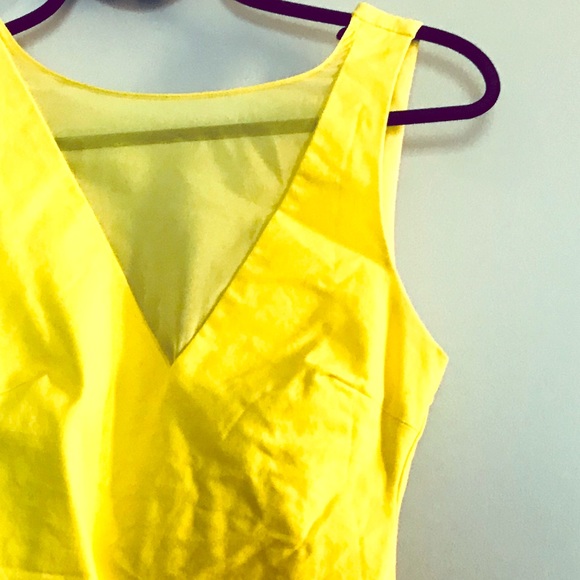 Yellow dress - Picture 1 of 3